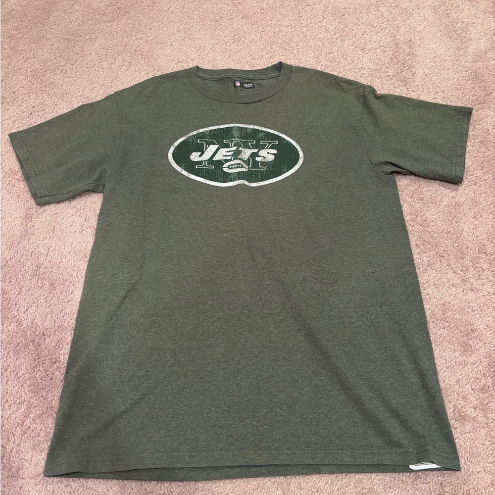 NFL Men's Olive Green Jets Graphic Tee - Distressed Logo